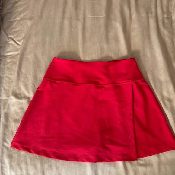 NEW WITHOUT TAGS Abercrombie YPB activewear red skort. - Picture 1 of 3